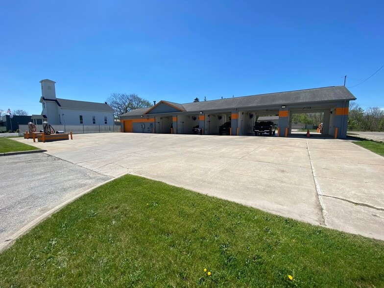More Photos Of 11561 N Saginaw Rd, Clio Carwash For Sale