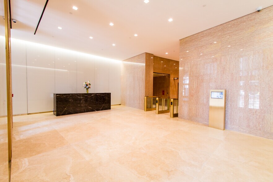 More Photos Of 120 Wall St, New York Office For Lease