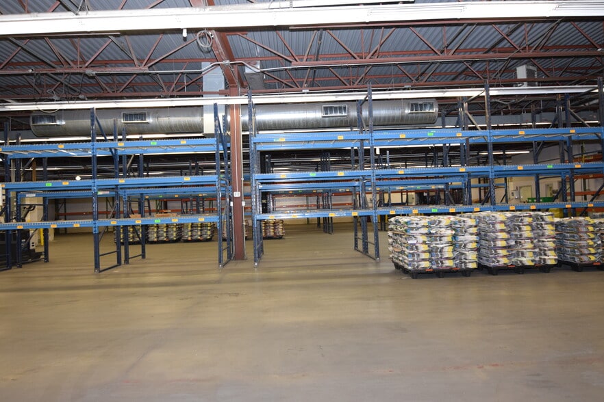 More Photos Of 446 Benton Rd, North Haverhill Manufacturing For Sale