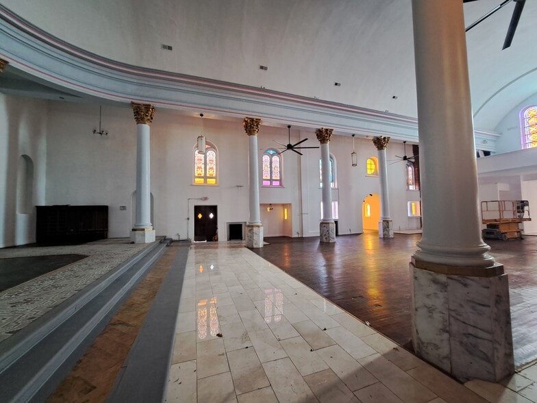 More Photos Of 1935 Sidney St, Saint Louis Religious Facility For Lease