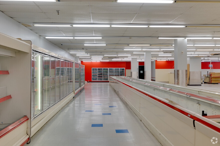 More Photos Of 5610 Lancaster Ave, Philadelphia Storefront For Lease