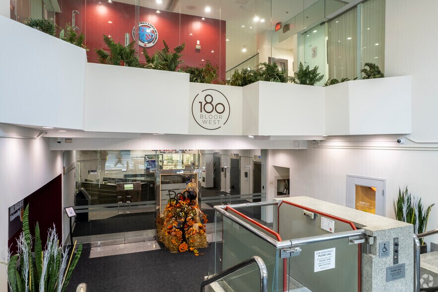 More Photos Of 180 Bloor St W, Toronto Office Residential For Lease