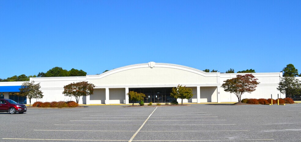 More Photos Of 2292 York River Crossing, Gloucester Unknown For Lease