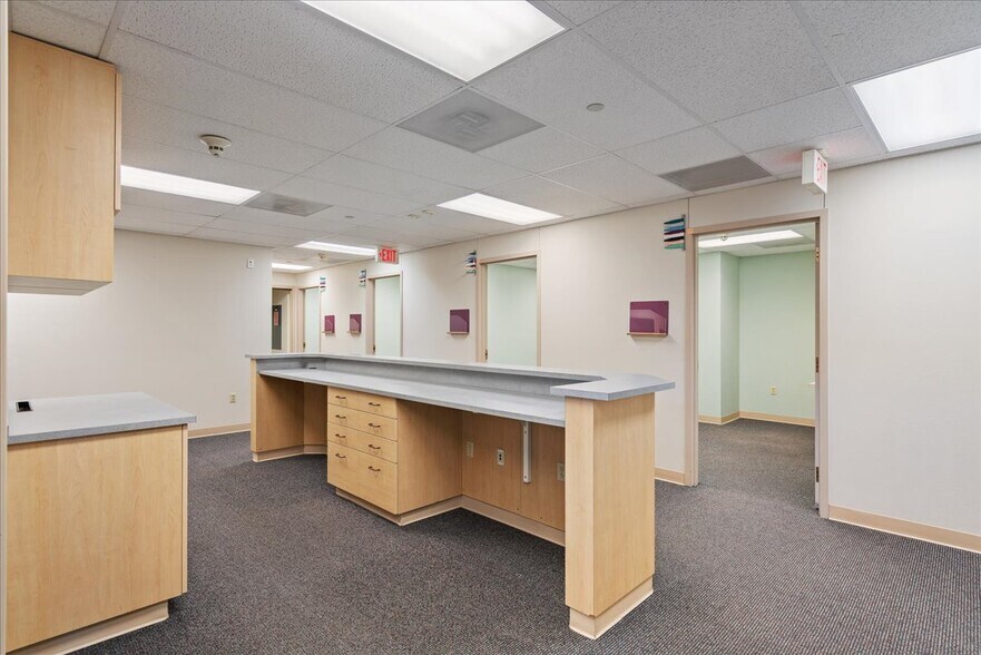 More Photos Of 3235 Sparks Rd, Cheyenne Medical For Lease