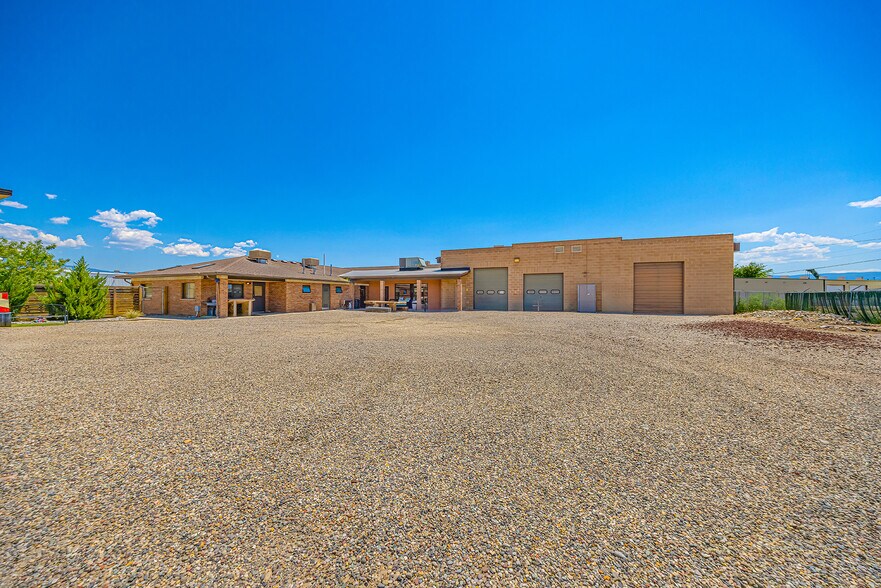 More Photos Of 389 Roberts Ct, Grand Junction Service For Sale