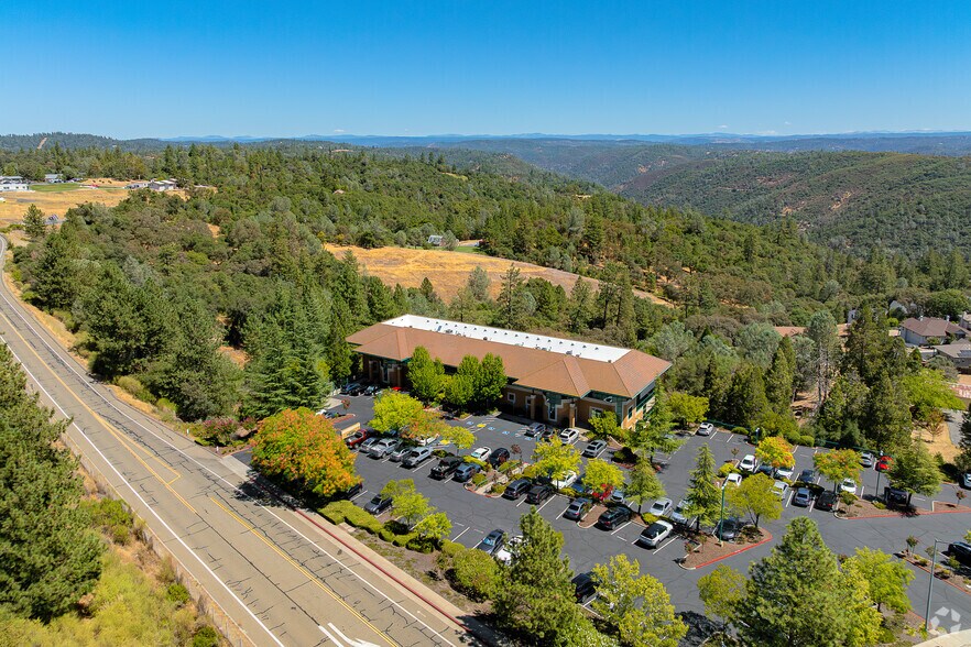 More Photos Of 13620 Lincoln Way, Auburn Office For Sale