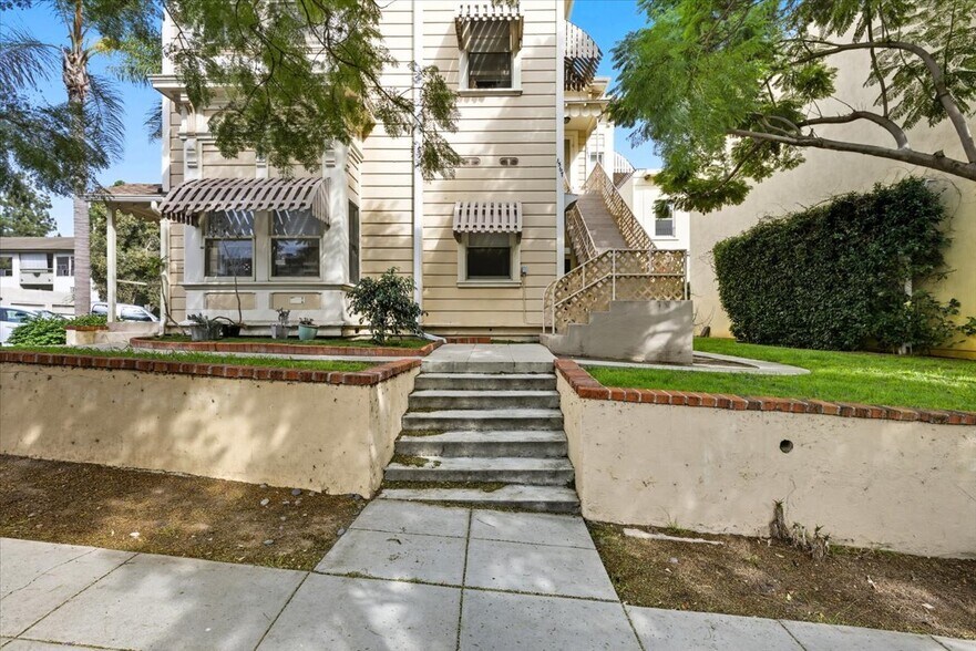 More Photos Of 1561-1575 9th Ave, San Diego Apartments For Sale