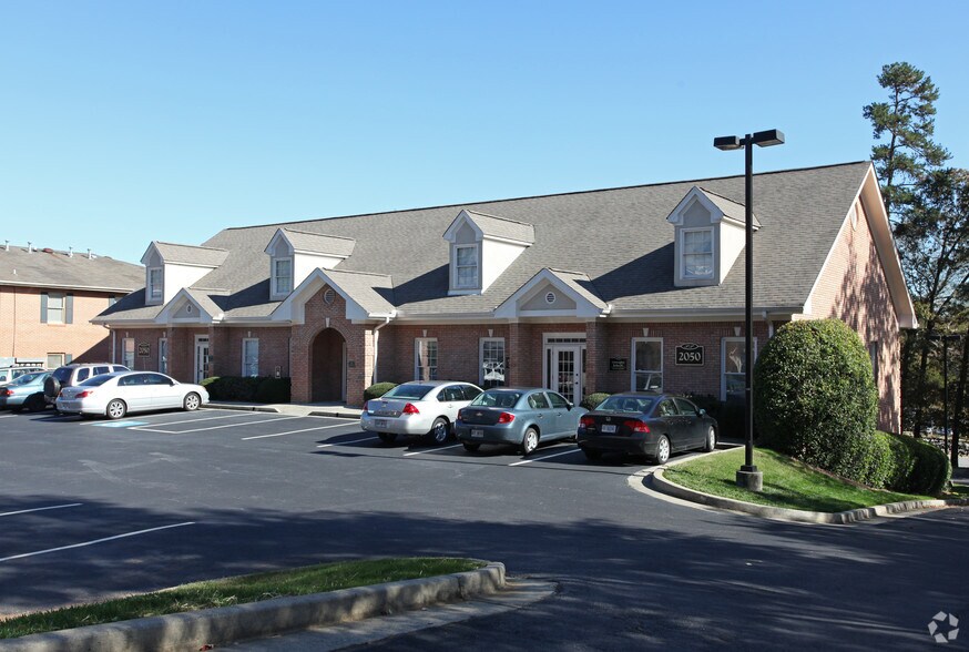 More Photos Of 2050 Buford Hwy, Buford Unknown For Lease