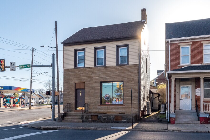 Primary Photo Of 746 Main St, Bethlehem Freestanding For Sale