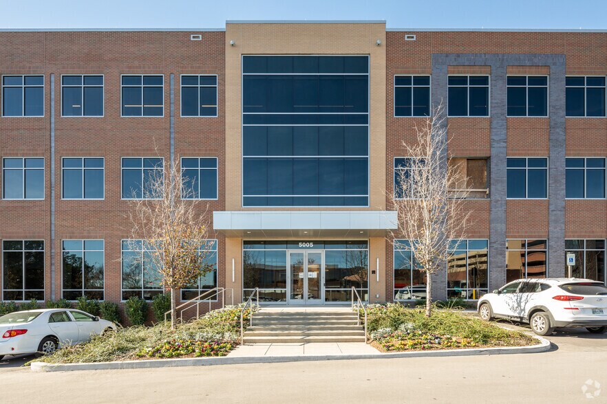 More Photos Of 5005 Maryland Way, Brentwood Office For Lease