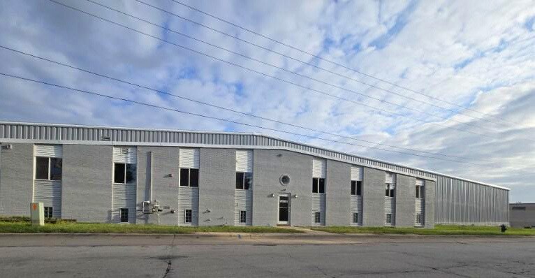 More Photos Of 2055 N Towne Ln NE, Cedar Rapids Manufacturing For Sale