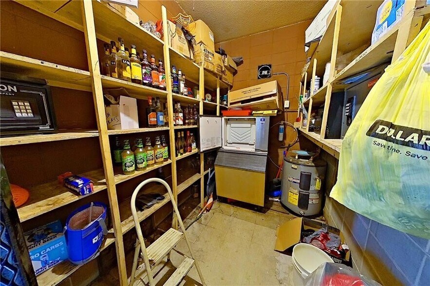 More Photos Of 1921 State St, Waycross General Retail For Sale