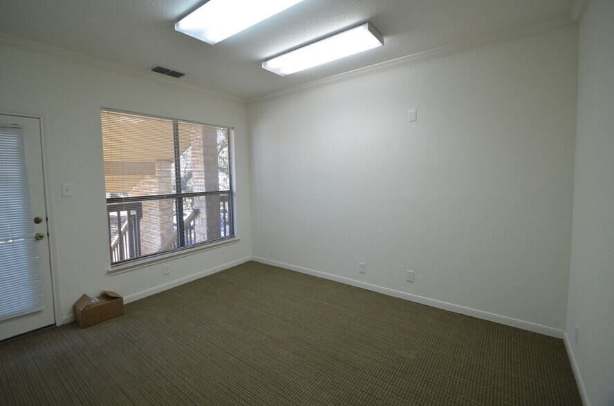 More Photos Of 4131 Spicewood Springs Rd, Austin Office For Sale