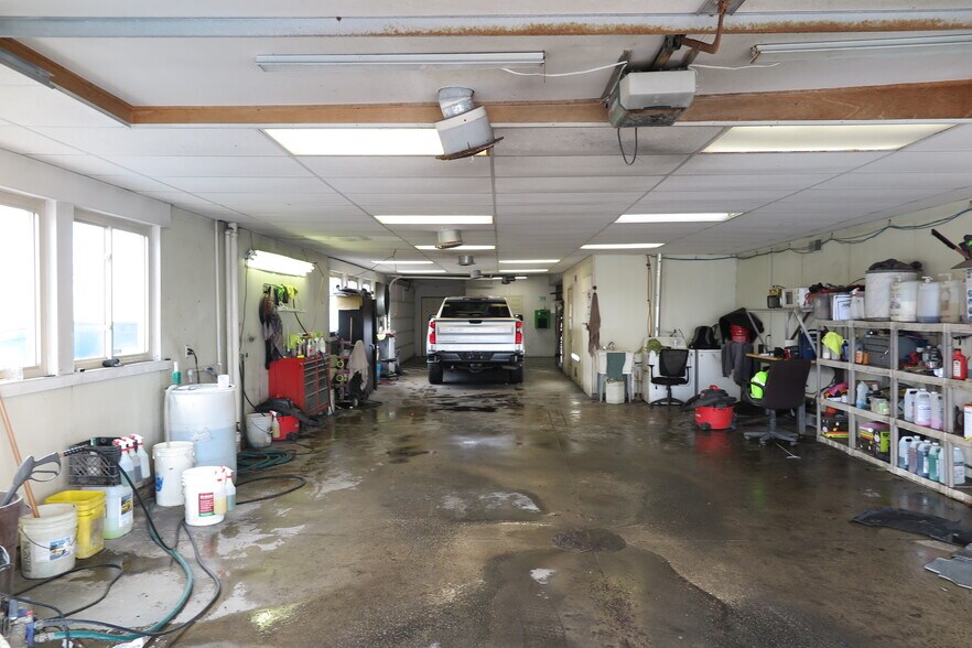 More Photos Of 11 W US Highway 6, Peru Auto Dealership For Sale