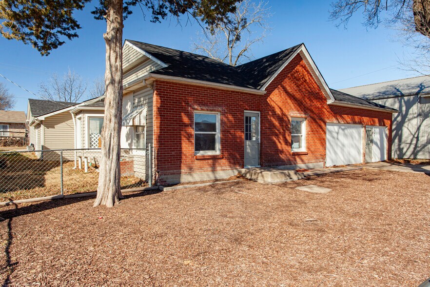 More Photos Of 406 S Main St, Archie Schools For Sale