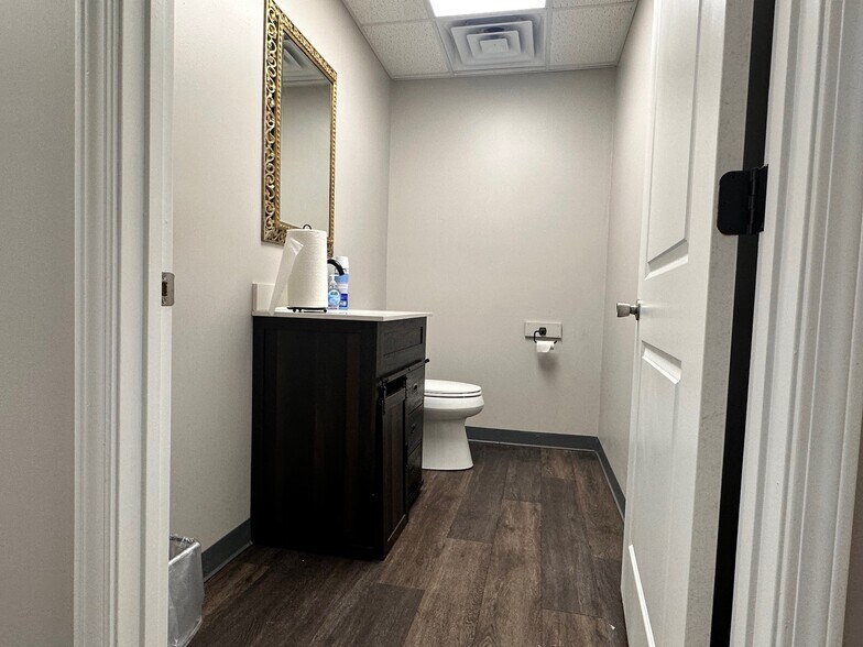 More Photos Of 790 Hist 441 hwy, Demorest Office For Sale