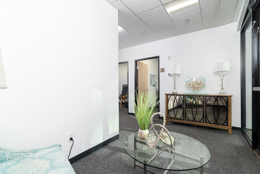 More Photos Of 6803 E Main St, Scottsdale Apartments For Sale