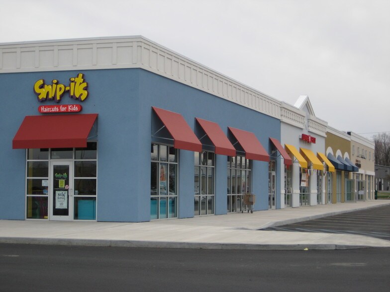 More Photos Of 22 Clifton Country Rd, Clifton Park Unknown For Lease