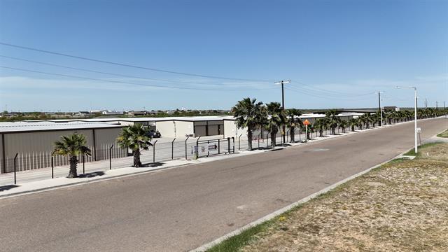More Photos Of 102 Camino Nuevo, Laredo Warehouse For Sale