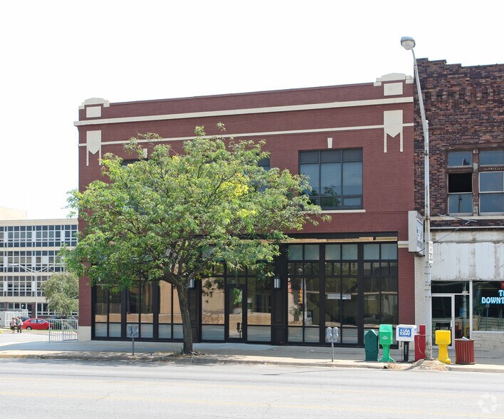 More Photos Of 123 SE 6th Ave, Topeka Storefront Retail Office For Lease