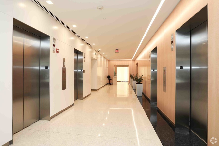 More Photos Of 1800 Massachusetts Ave NW, Washington Office For Lease