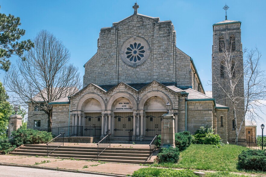 More Photos Of 6300 Minnesota Ave, Saint Louis Religious Facility For Sale
