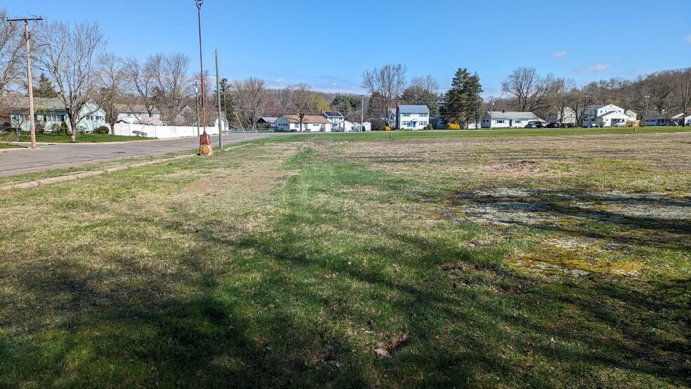 More Photos Of 26 Plaza Dr, Manchester Land For Sale