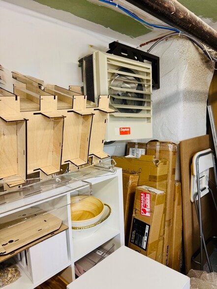 More Photos Of 423 Hope St, Bristol Apartments For Sale