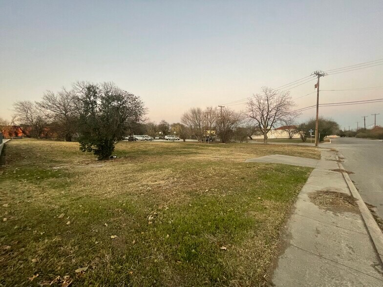More Photos Of 243 Wolfe Rd, San Antonio Land For Sale