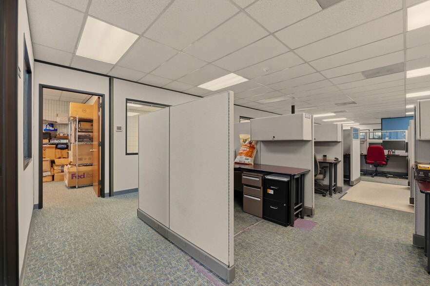 More Photos Of 992 S De Anza Blvd, San Jose Office For Lease