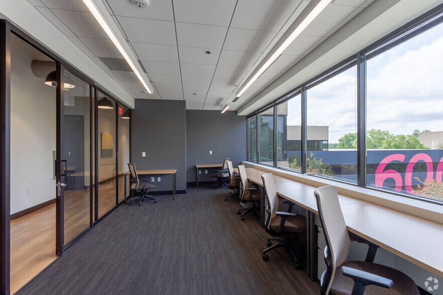 More Photos Of 600 Park Offices Dr, Durham Coworking Space
