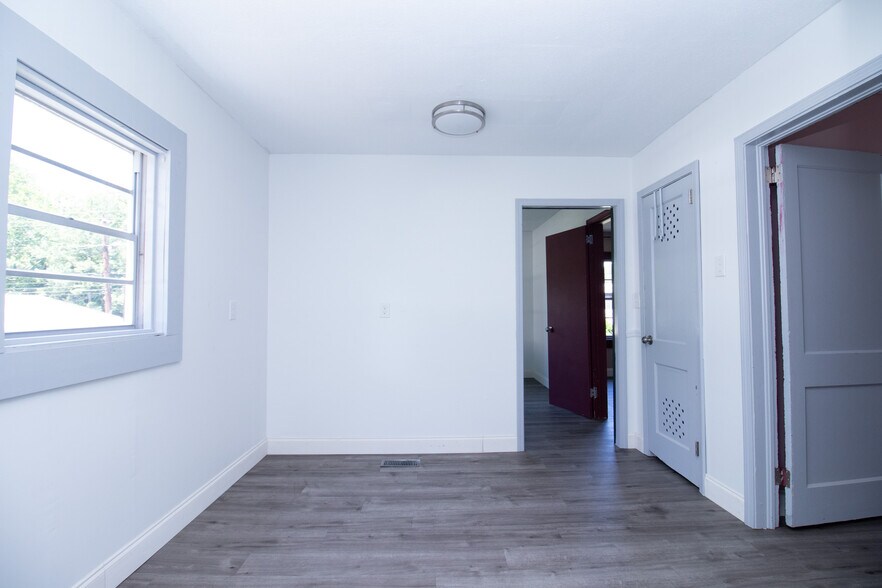 More Photos Of 4621 Buford Dr, Chamblee Office For Lease