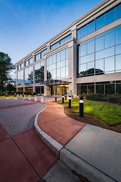More Photos Of 12735 Morris Road Ext, Alpharetta Office For Lease