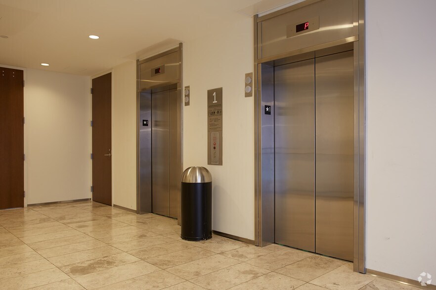 More Photos Of 1888 Rosecrans Ave, Manhattan Beach Office For Lease