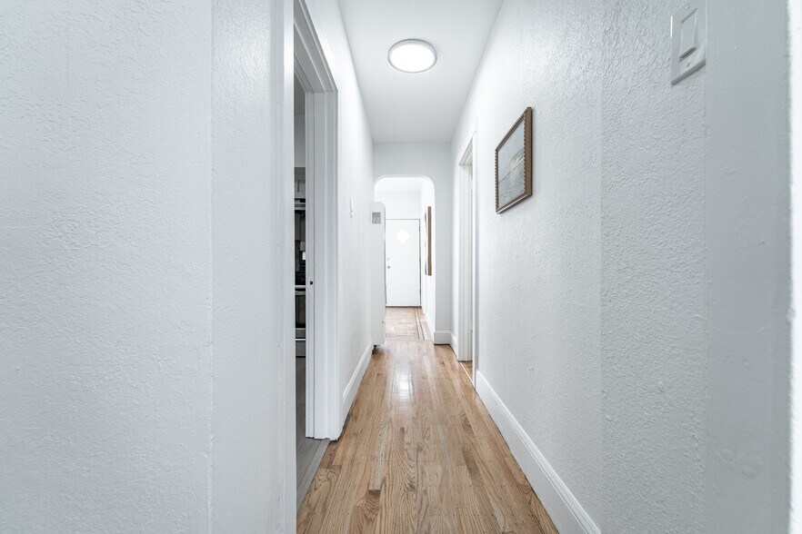 More Photos Of 1538 Thomas Ave, San Francisco Apartments For Sale