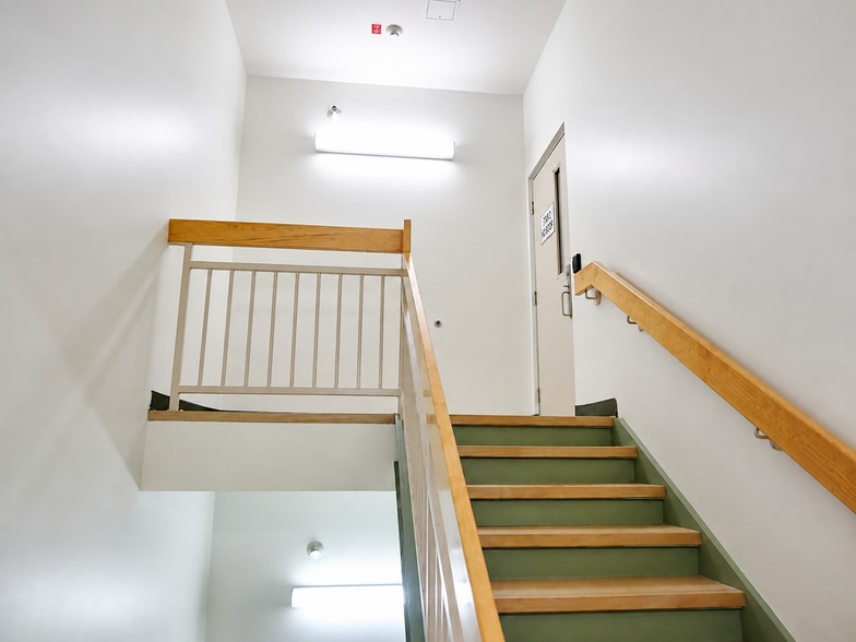 More Photos Of 4826 50 St, Red Deer Office For Sale