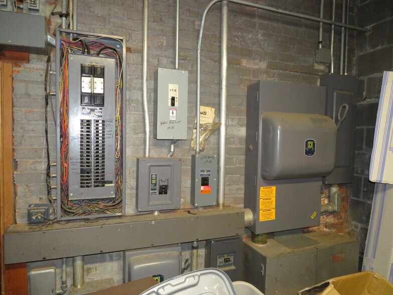 More Photos Of 110-112 W Washington st, Morris General Retail For Sale