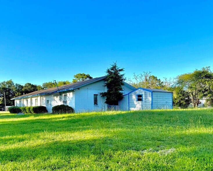 More Photos Of 101 Sesame St, Palatka Specialty For Sale