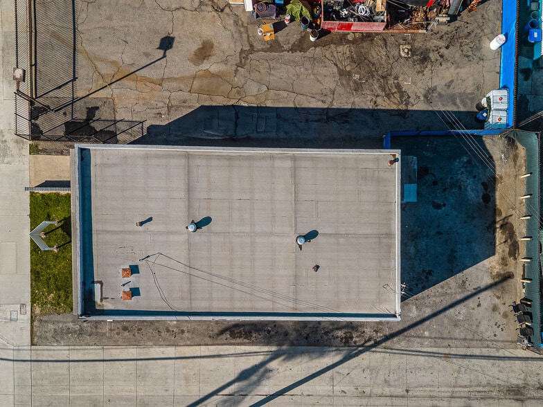 More Photos Of 111 E Wilhelmina St, Anaheim Auto Repair For Lease