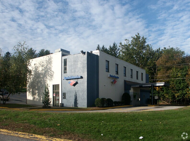 More Photos Of 992 Cooke St, Waterbury Office For Lease