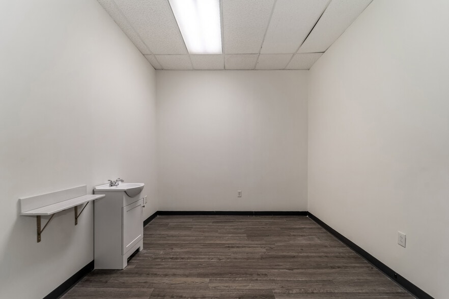 More Photos Of 630 Broadmor Blvd, Murfreesboro Medical For Lease