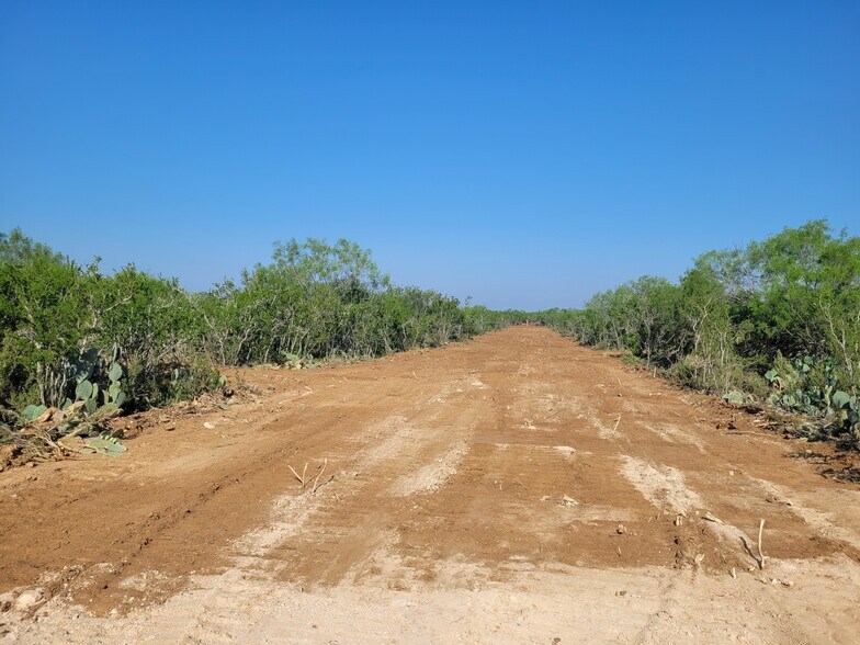 More Photos Of Highway 83 North, Laredo Land For Lease