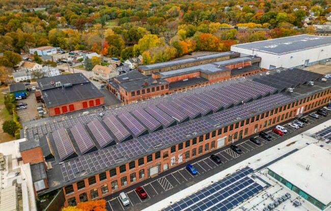 More Photos Of 1 Westinghouse Plz, Hyde Park Light Distribution For Lease