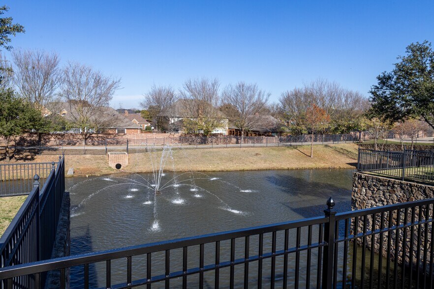 More Photos Of 2570 Justin Rd, Highland Village Unknown For Lease