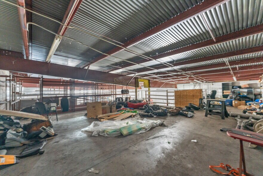 More Photos Of 6135 Salt Springs Rd, Port Richey Auto Repair For Sale