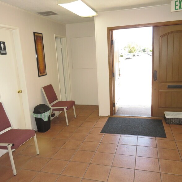 More Photos Of 8471 S Van Ness Ave, Inglewood Loft Creative Space For Sale