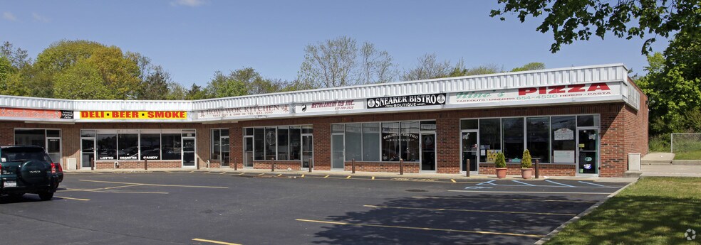 More Photos Of 580 Medford Ave, Patchogue Freestanding For Lease