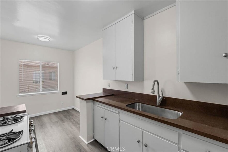 More Photos Of 1901 Hauser Blvd, Los Angeles Apartments For Sale
