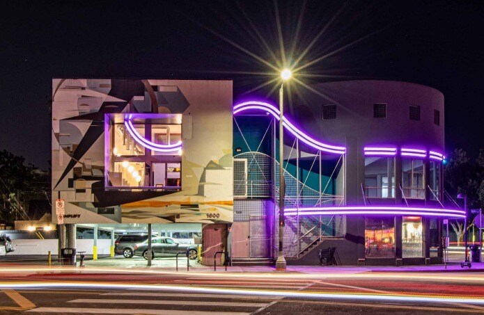 More Photos Of 1600 Main St, Venice Office For Lease