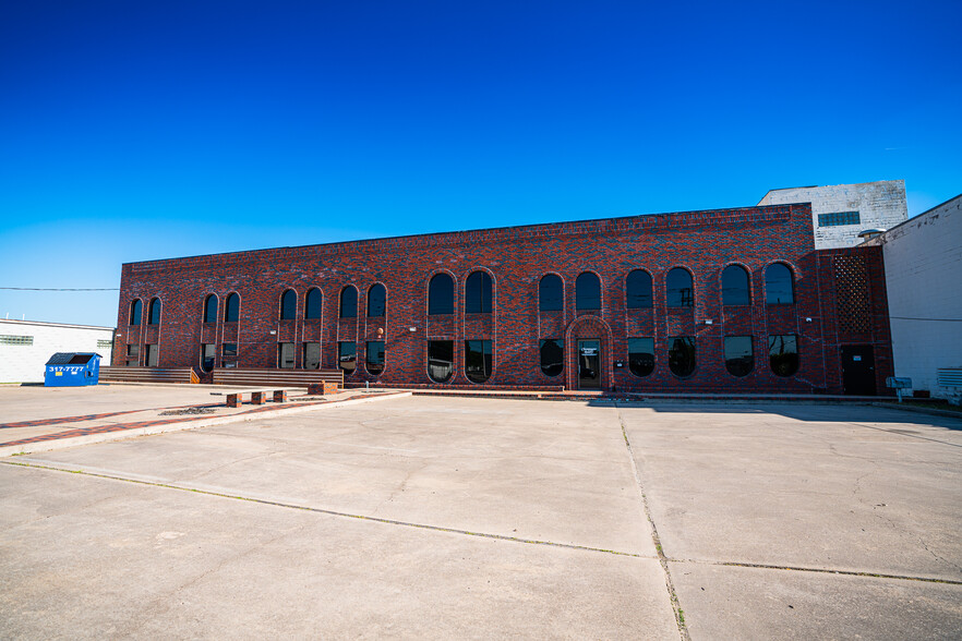 Primary Photo Of 6308 E 15th St, Tulsa Manufacturing For Sale